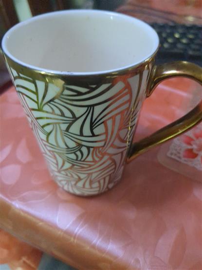 Picture of MUG LARGE GOLDEN